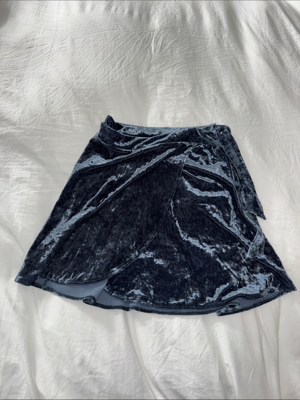 American eagle velvet tie wrap skirt